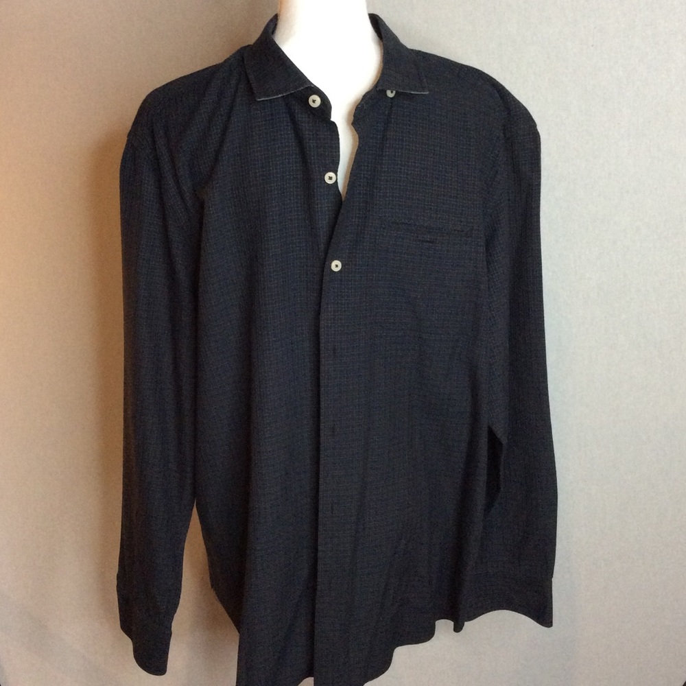 Tommy Bahama collared men’s button down. XL